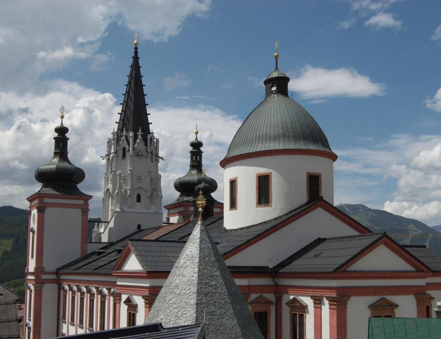 Hotel Zum Kirchenwirt マリアツェル エクステリア 写真