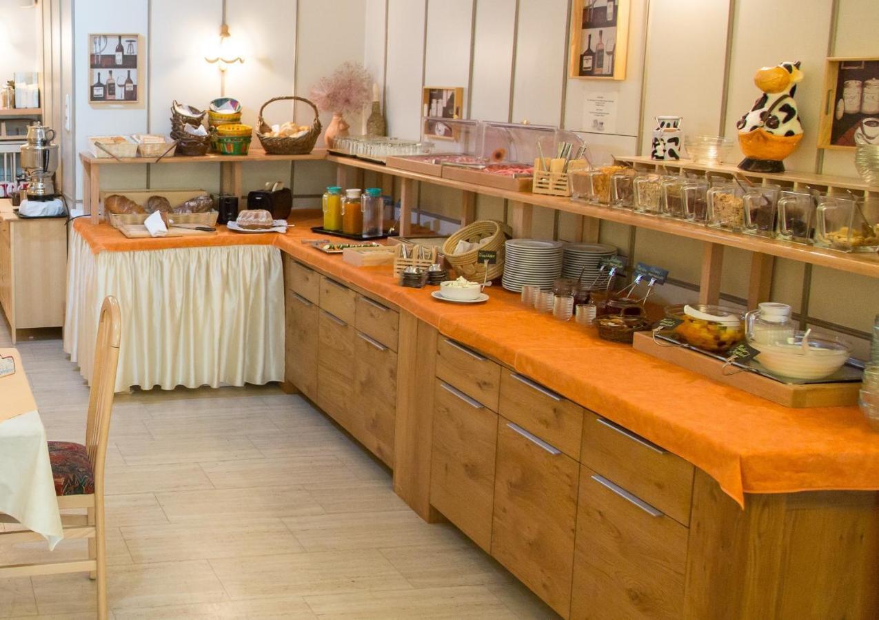 Hotel Zum Kirchenwirt マリアツェル エクステリア 写真